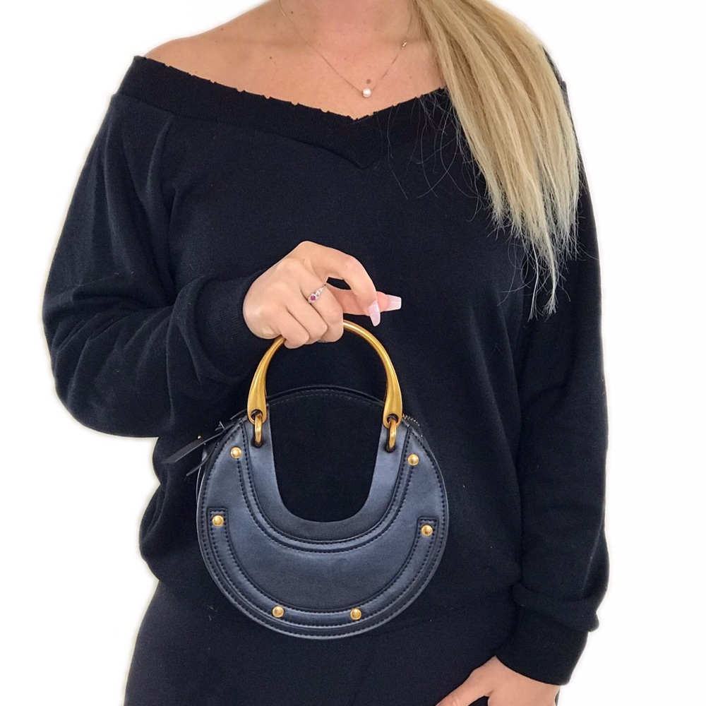 Round Handbag - Picture 3 of 15